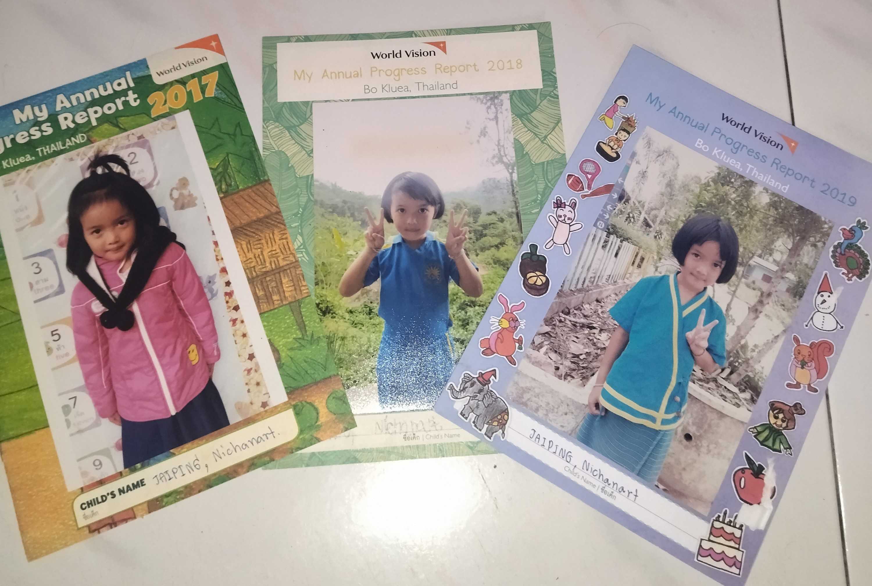 Annual Progress Report that Chun Hian receive from World Vision Thailand, allowing him to appreciate how his sponsored child Nichanart has grown from 2017 to 2019