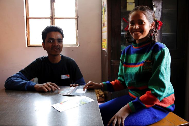 Mansi from India studies hard so that she can be a doctor