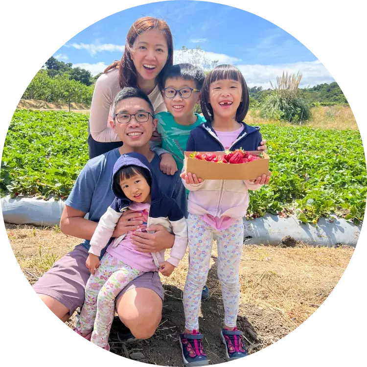 Fynn Sor and family as child sponsors
