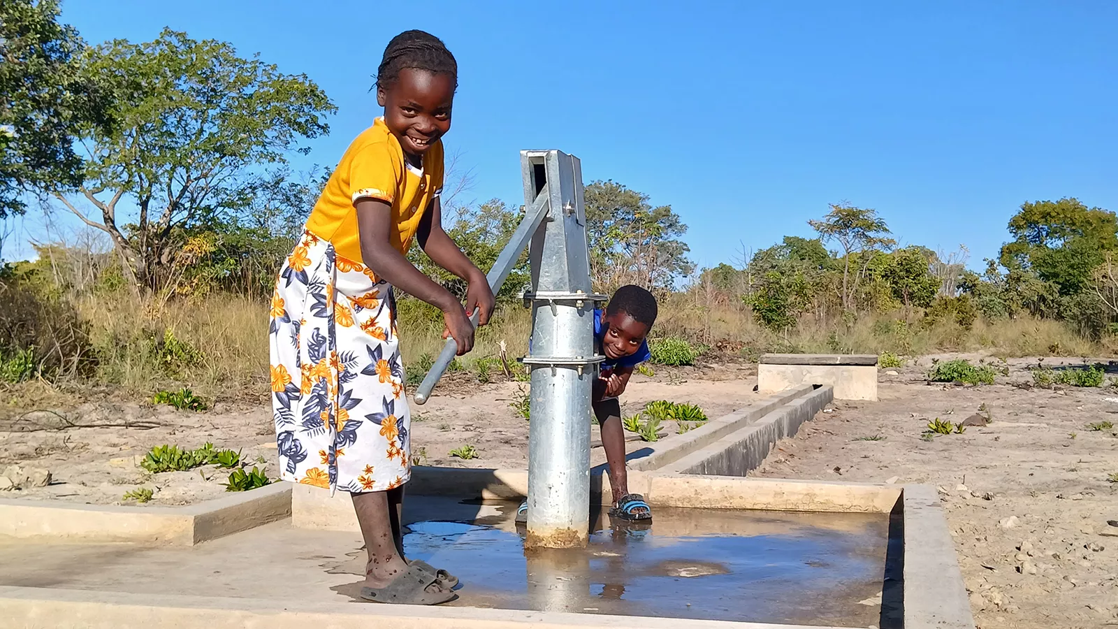 13-year-old Liseli accessing clean water