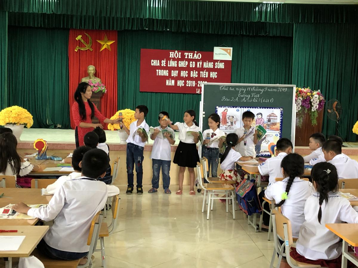 Primary School Children in Tien Lu during a Life Skills class
